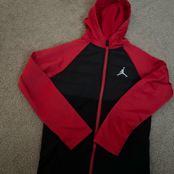 Nike Therma Fz Jacket Boys Jackets Size Medium. Color: Black/University Red - Picture 2 of 5
